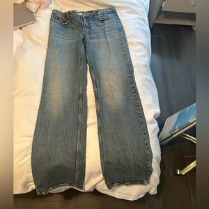 Zara Midrise jeans straight leg size 8